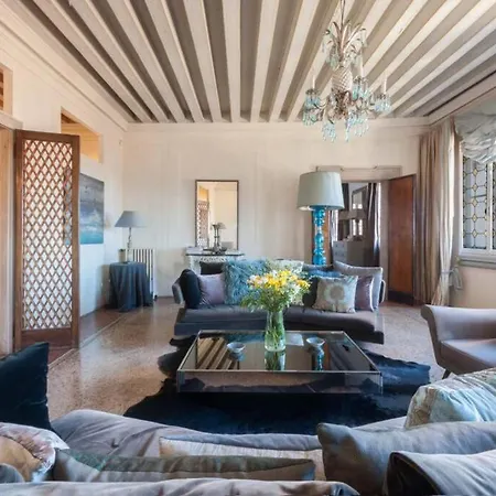 Ca' Erizzo Dream Apartment, Spectacular Views From The Amazing Terrace! Lejlighed